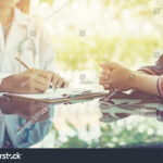 【訪問診療への転職】「オンコールが怖い」あなたへ。実態と“負担が少ない”クリニックの見分け方